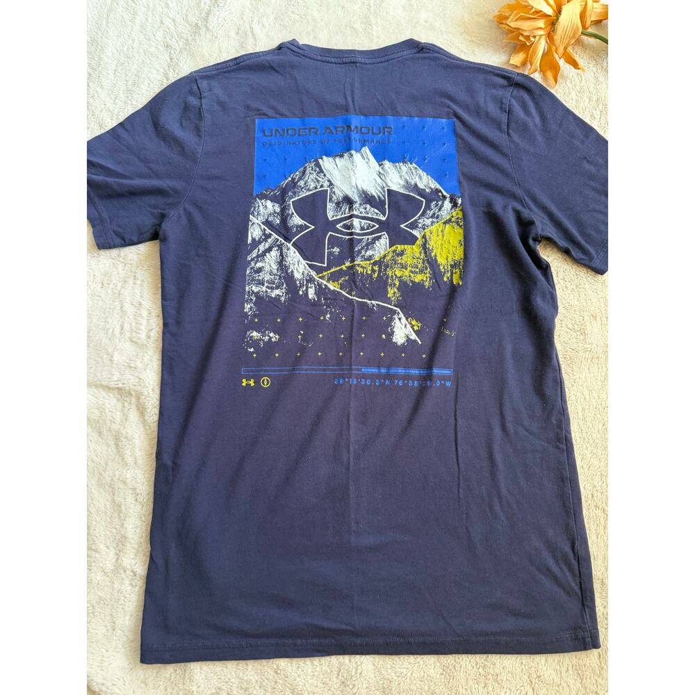Under Armour Mens Loose T-Shirt Size Medium - Picture 3 of 5